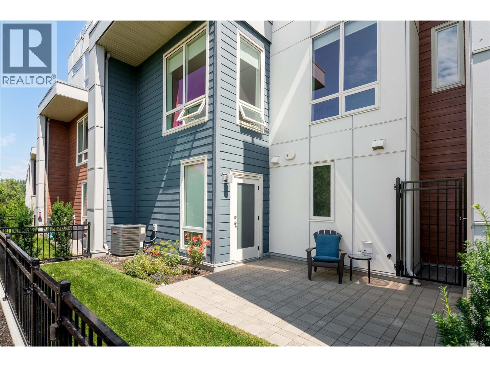 3719 Woodsdale Road Unit# 17, Lake Country, BC - Outdoor