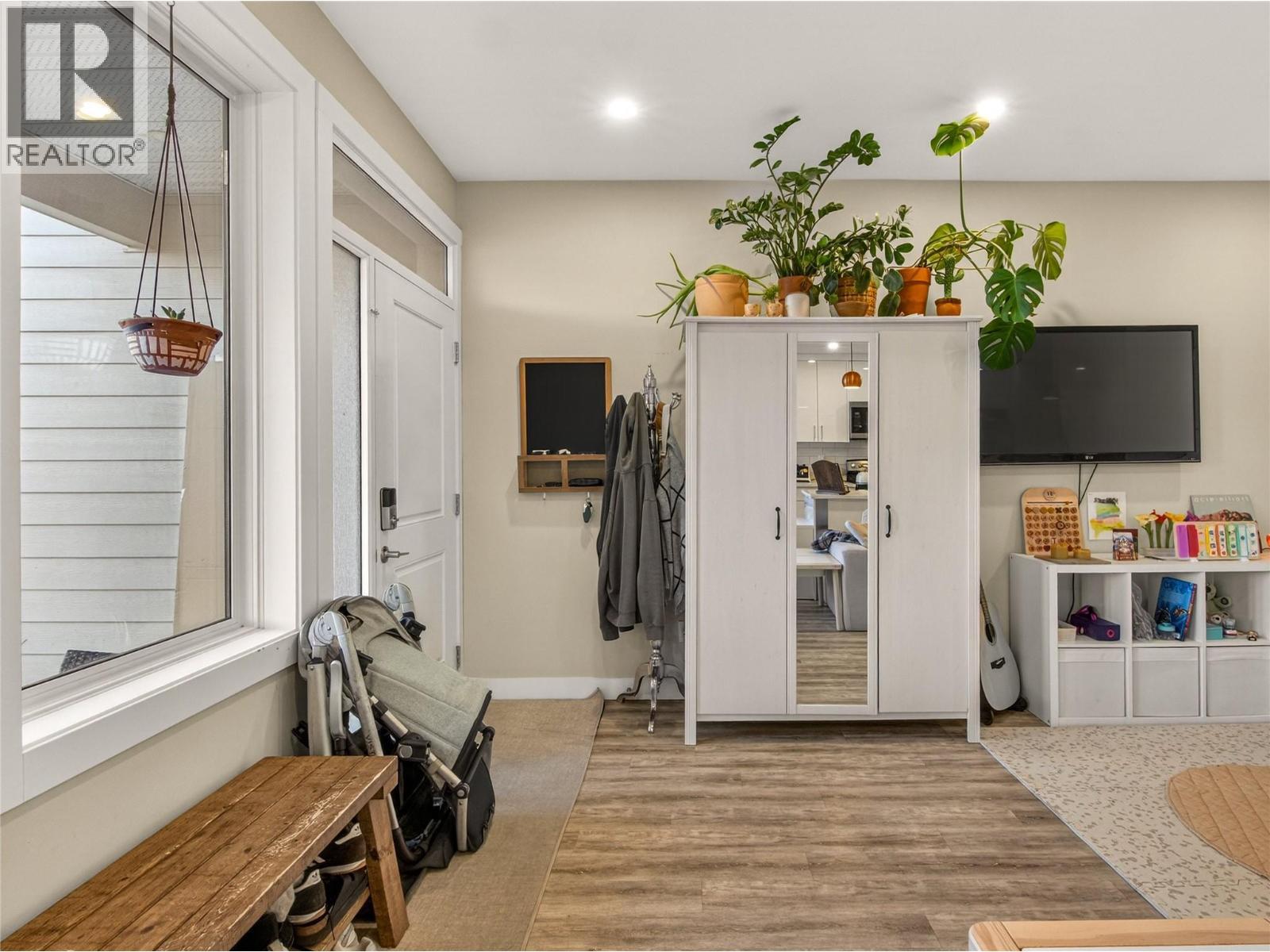 102 Cossar Avenue Unit# 103, Penticton, BC - Indoor Photo Showing Other Room