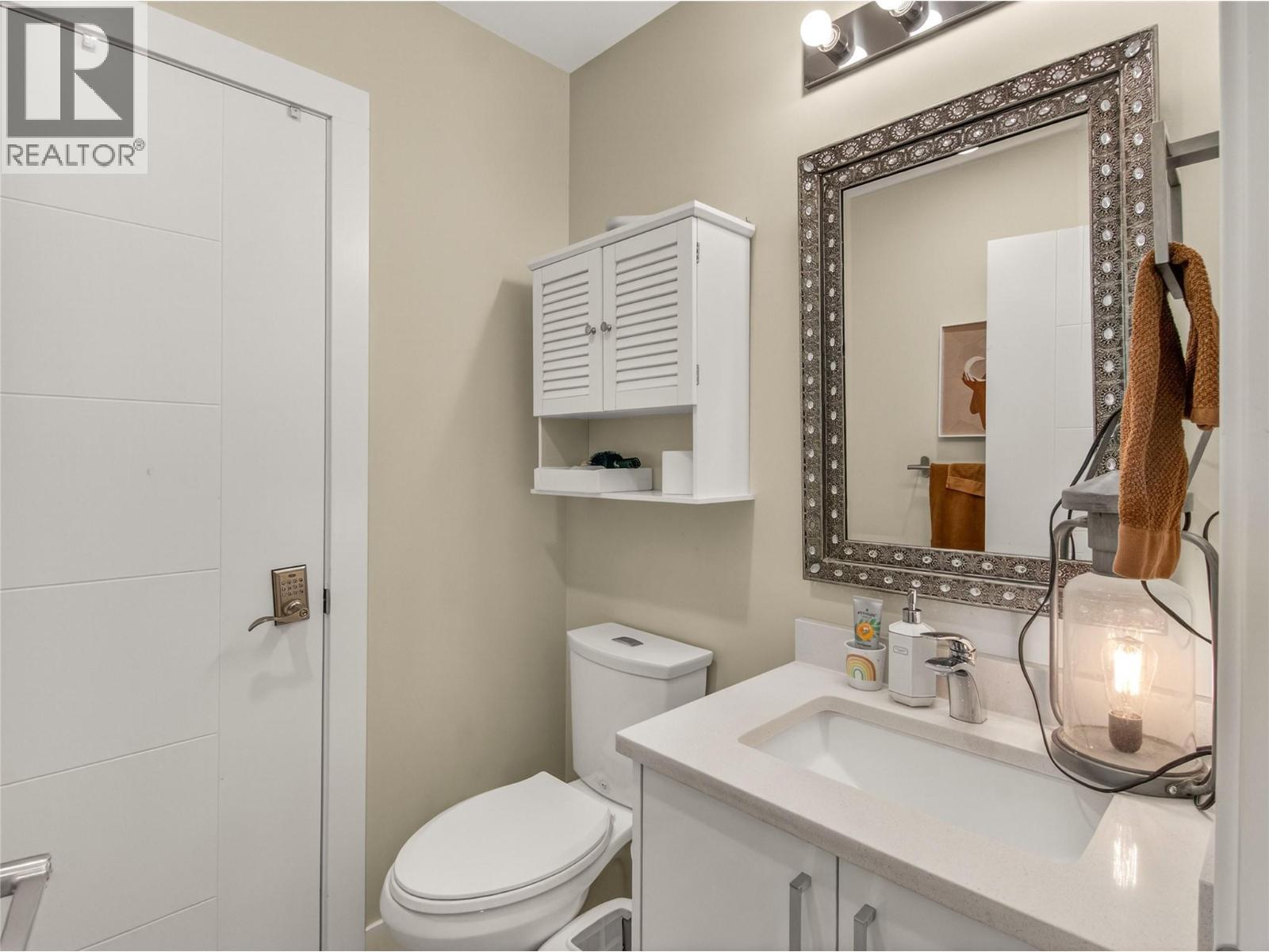 102 Cossar Avenue Unit# 103, Penticton, BC - Indoor Photo Showing Bathroom