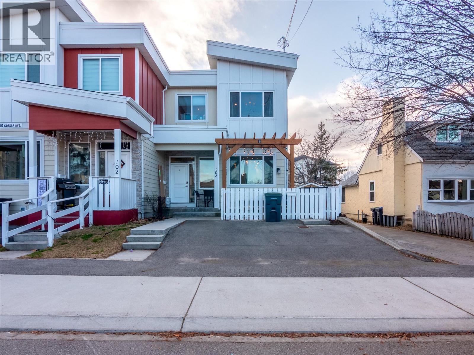 102 Cossar Avenue Unit# 103, Penticton, BC - Outdoor With Facade
