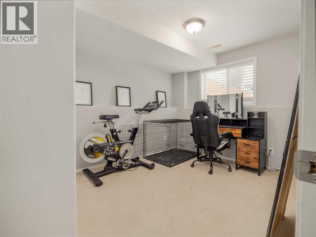 109 Peigan Court W, Lethbridge, AB - Indoor