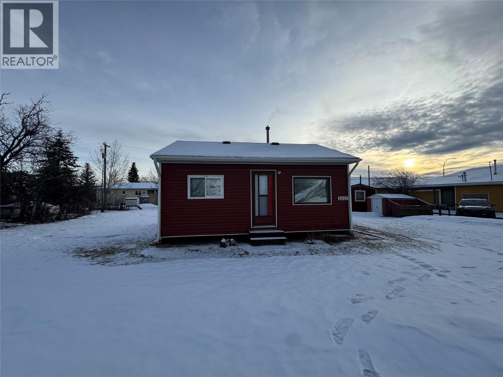 5007 Sukrit Parmar Lane, Pouce Coupe, BC - Outdoor