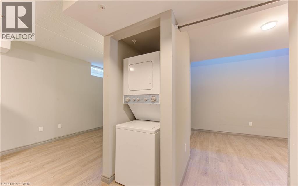 321 Spruce Street Unit# 102, Waterloo, ON - Indoor Photo Showing Laundry Room