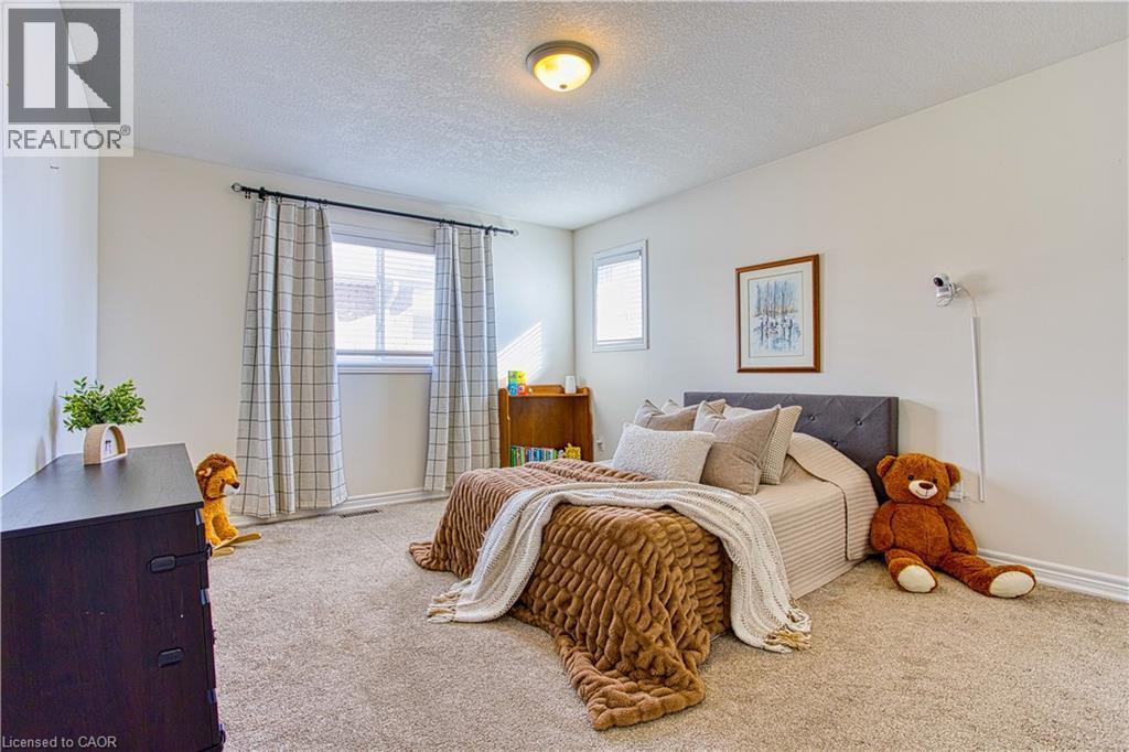 Bedroom 2 - 52 Biggs Avenue, Ancaster, ON - Indoor Photo Showing Bedroom
