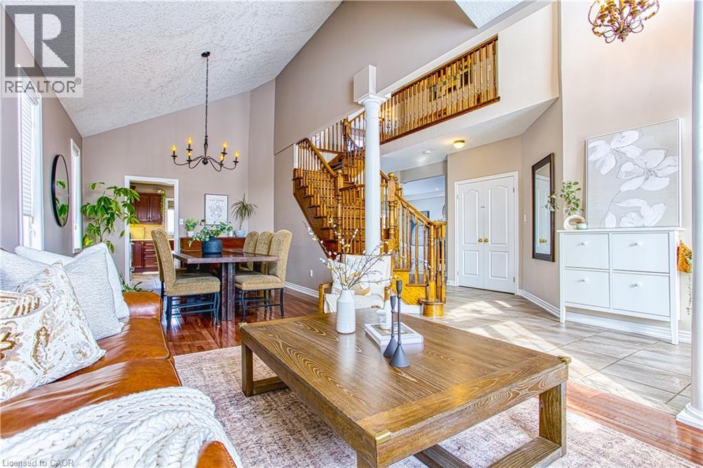 52 Biggs Avenue, Ancaster, ON - Indoor