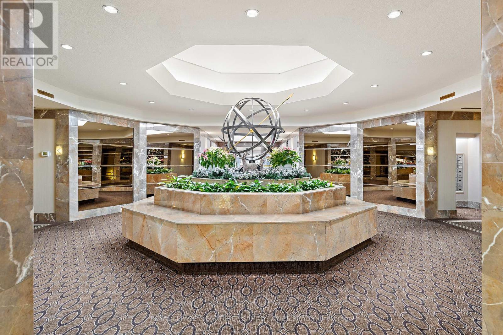 210 - 1177 Yonge Street, Toronto, ON - Indoor Photo Showing Other Room