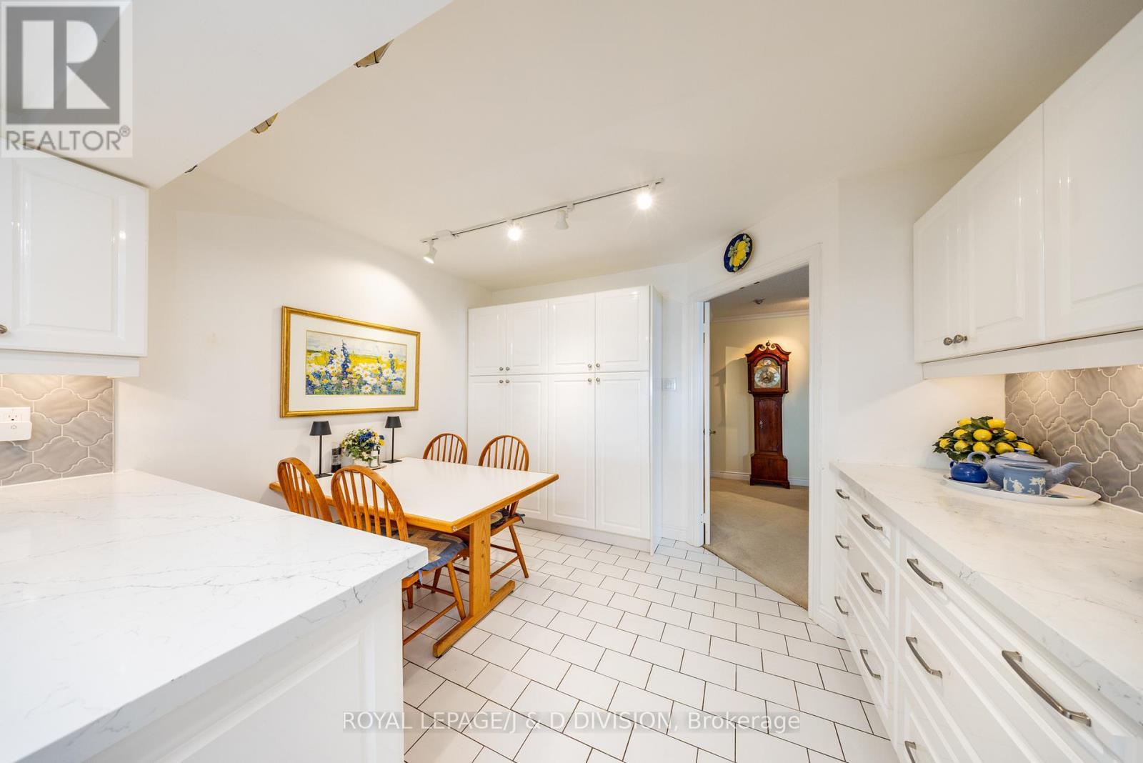 1710 - 65 Spring Garden Avenue, Toronto, ON - Indoor