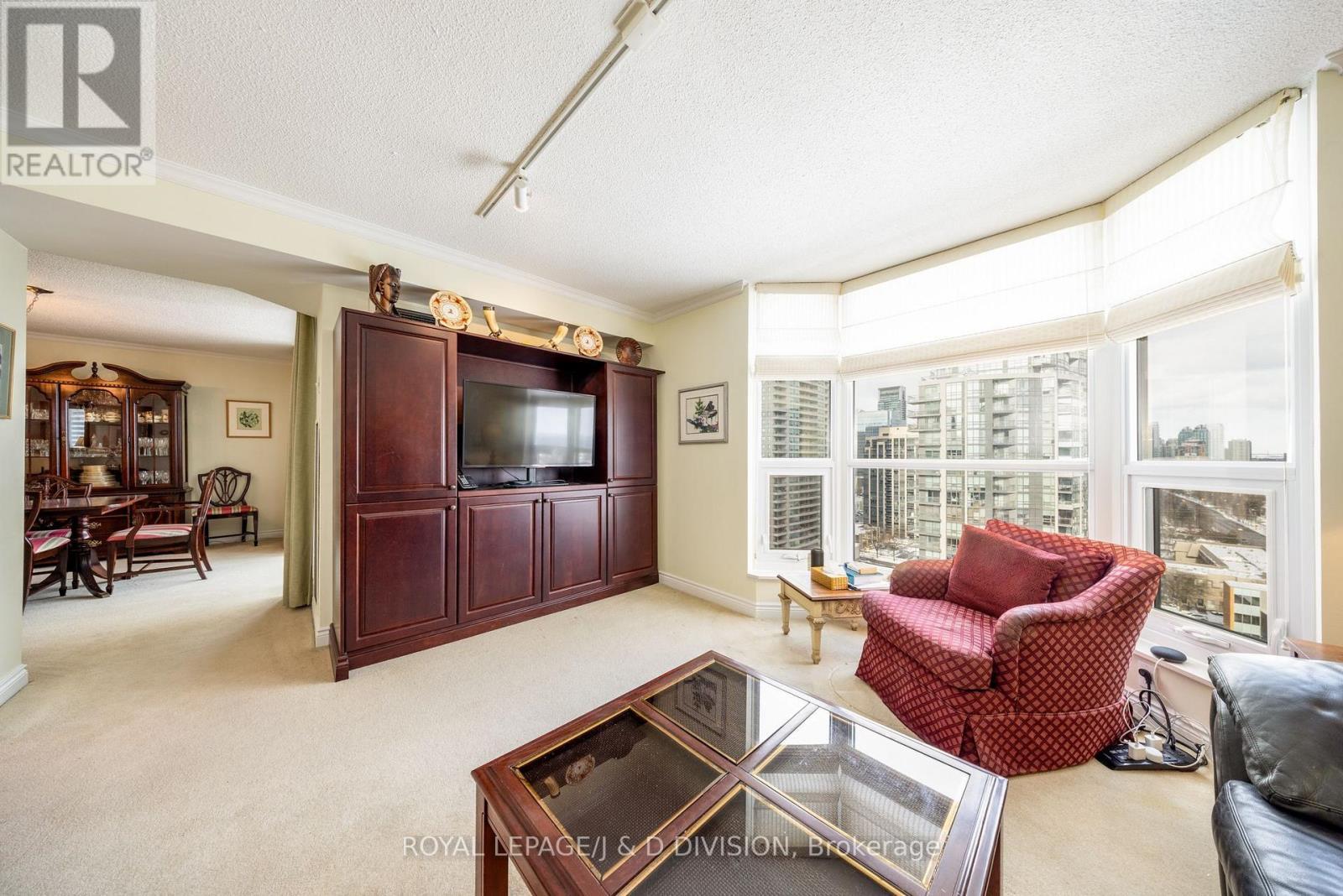 1710 - 65 Spring Garden Avenue, Toronto, ON - Indoor Photo Showing Living Room