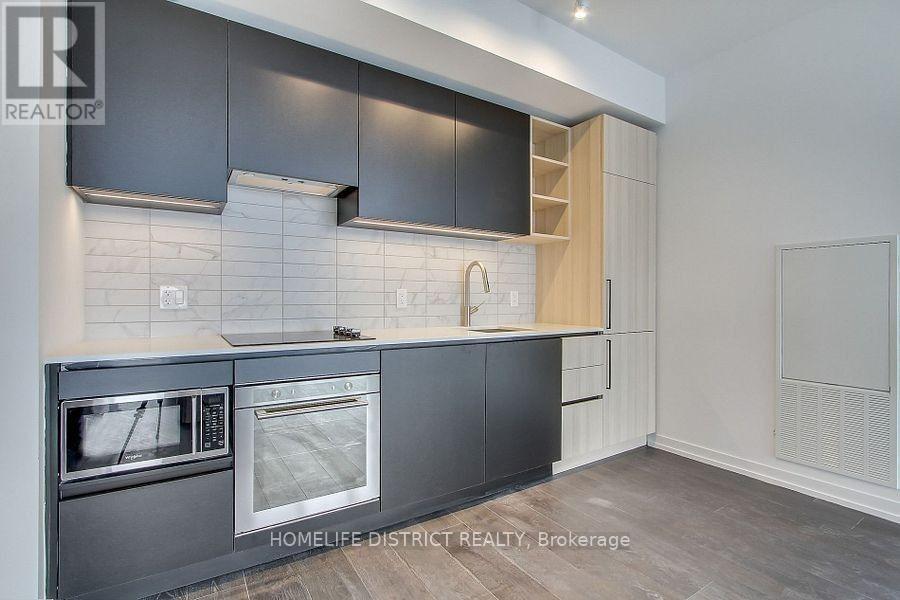 3202 - 55 Mercer Street, Toronto, ON - Indoor Photo Showing Kitchen
