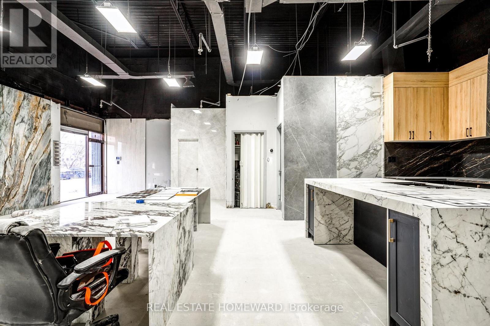 Unit 3 - 170 Bovaird Drive W, Brampton, ON