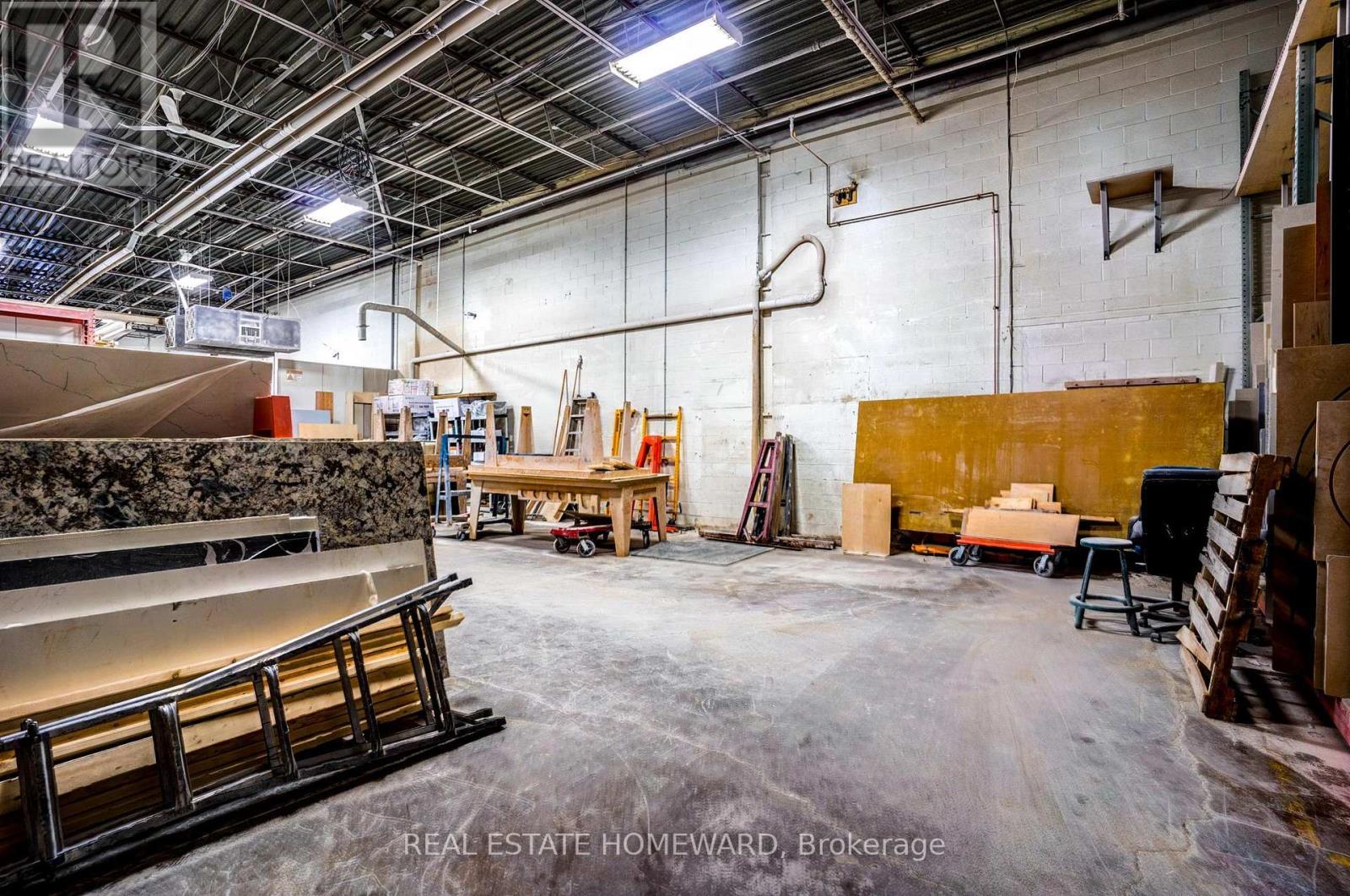 Unit 3 - 170 Bovaird Drive W, Brampton, ON