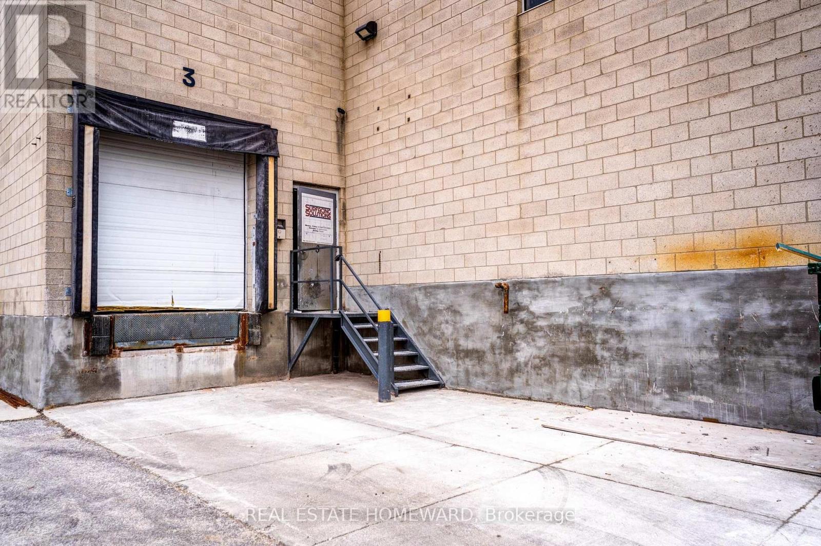 Unit 3 - 170 Bovaird Drive W, Brampton, ON