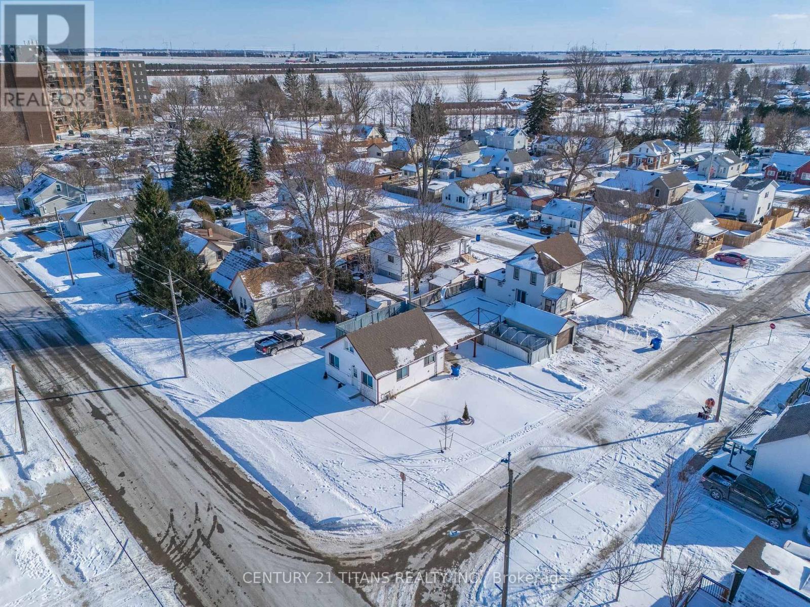 700 Wallace Street, Chatham-Kent, ON - Outdoor With View