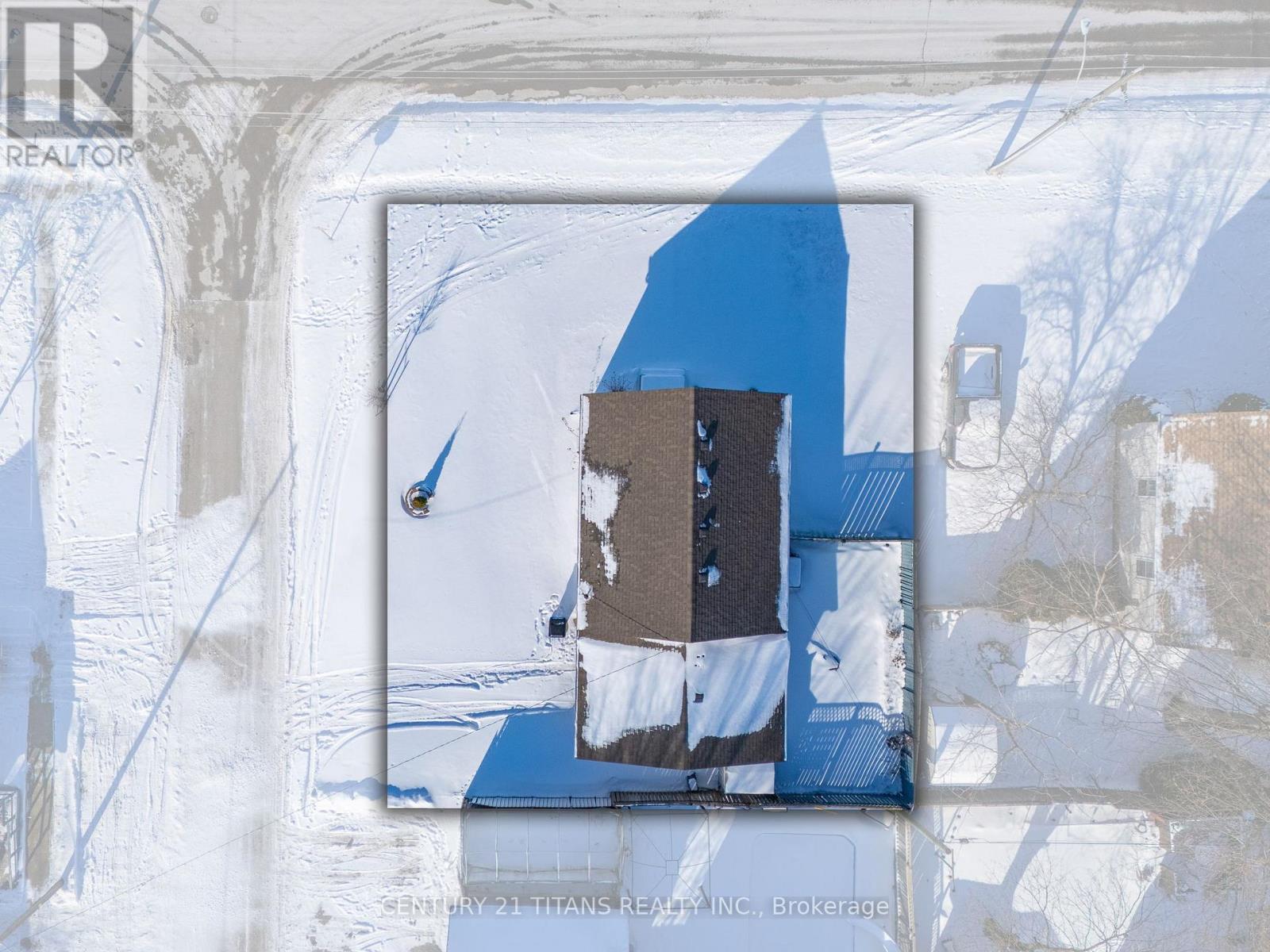 700 Wallace Street, Chatham-Kent, ON - Outdoor