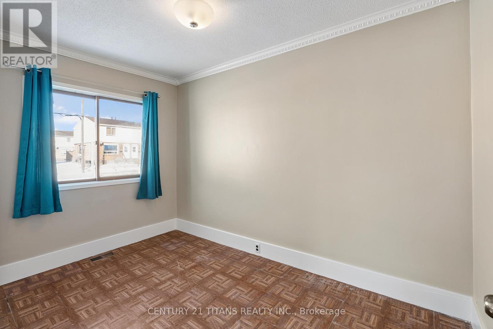 700 Wallace Street, Chatham-Kent, ON - Indoor Photo Showing Other Room
