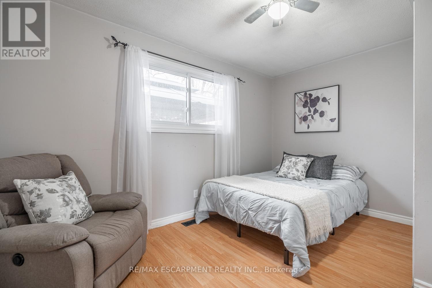 111 King Street E, Haldimand, ON - Indoor Photo Showing Bedroom