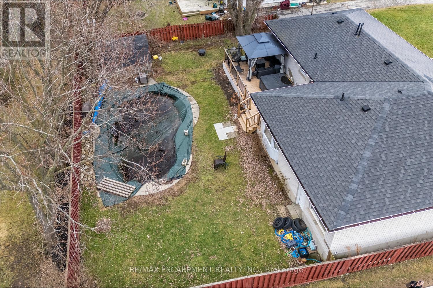 111 King Street E, Haldimand, ON - Outdoor