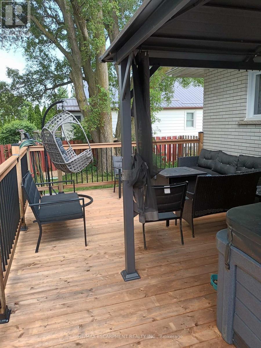 111 King Street E, Haldimand, ON - Outdoor With Deck Patio Veranda With Exterior