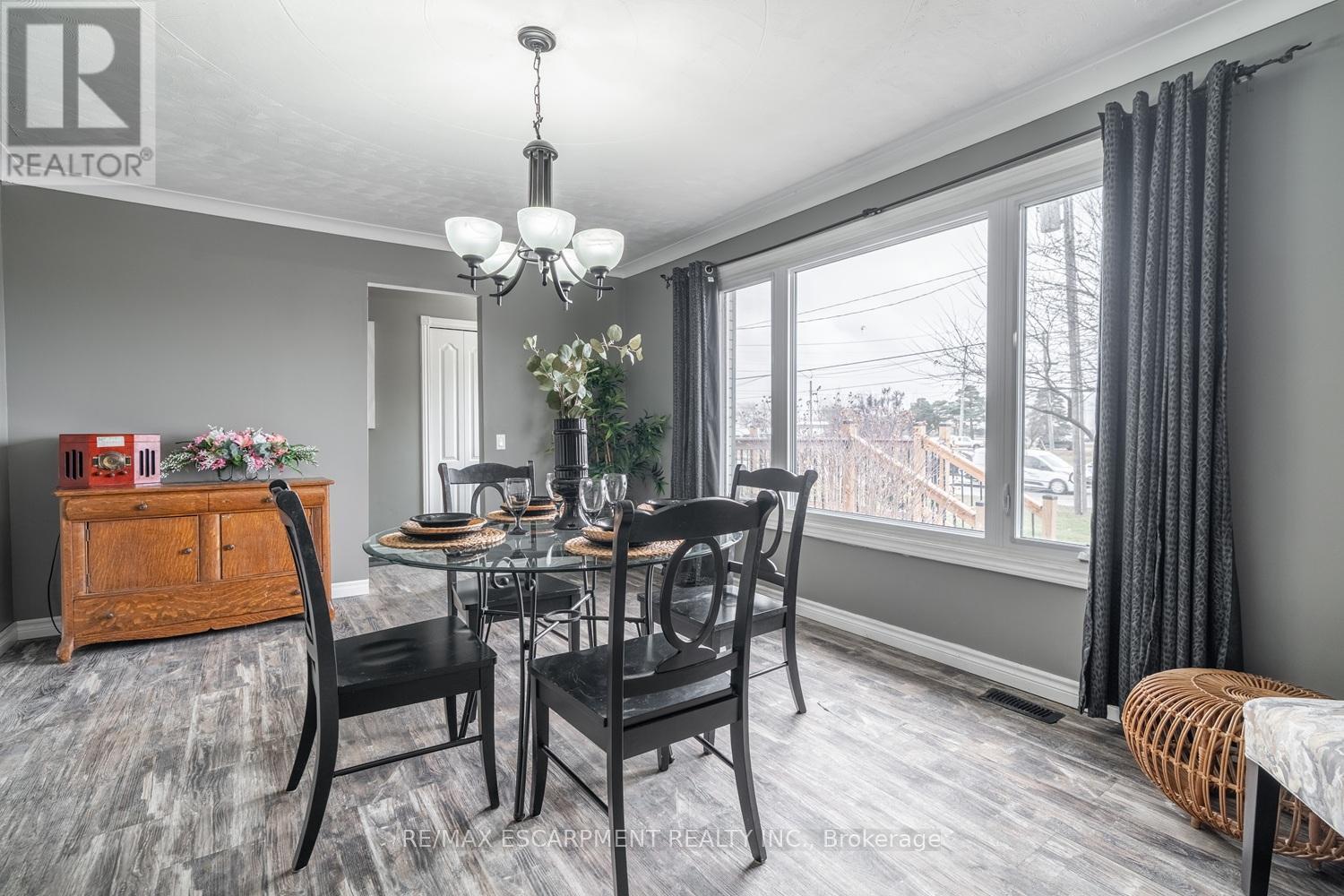 111 King Street E, Haldimand, ON - Indoor Photo Showing Dining Room
