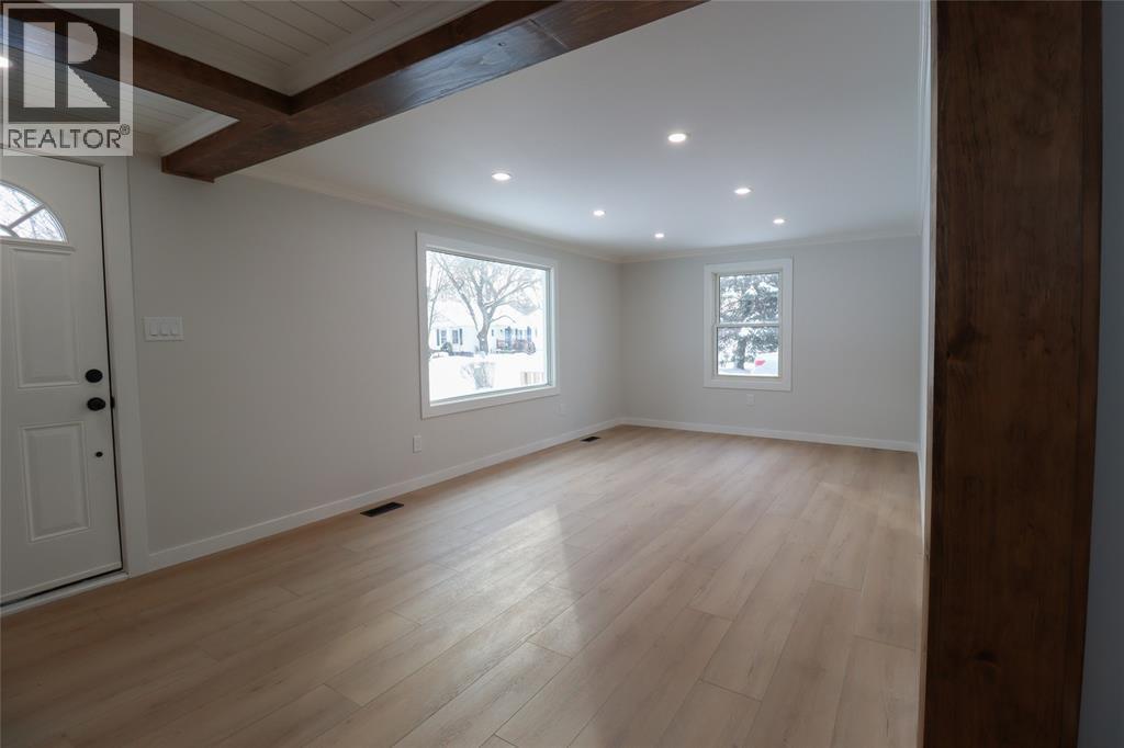 107 Walnut Avenue North, Sarnia, ON - Indoor Photo Showing Other Room