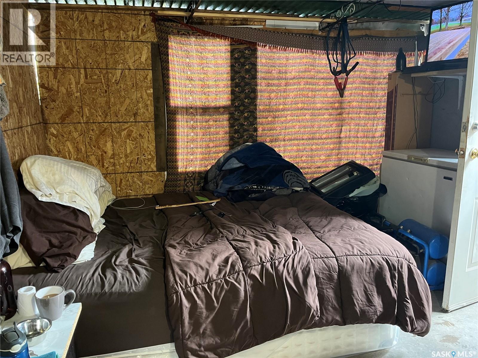 1447 Robinson Street, Regina, SK - With Exterior