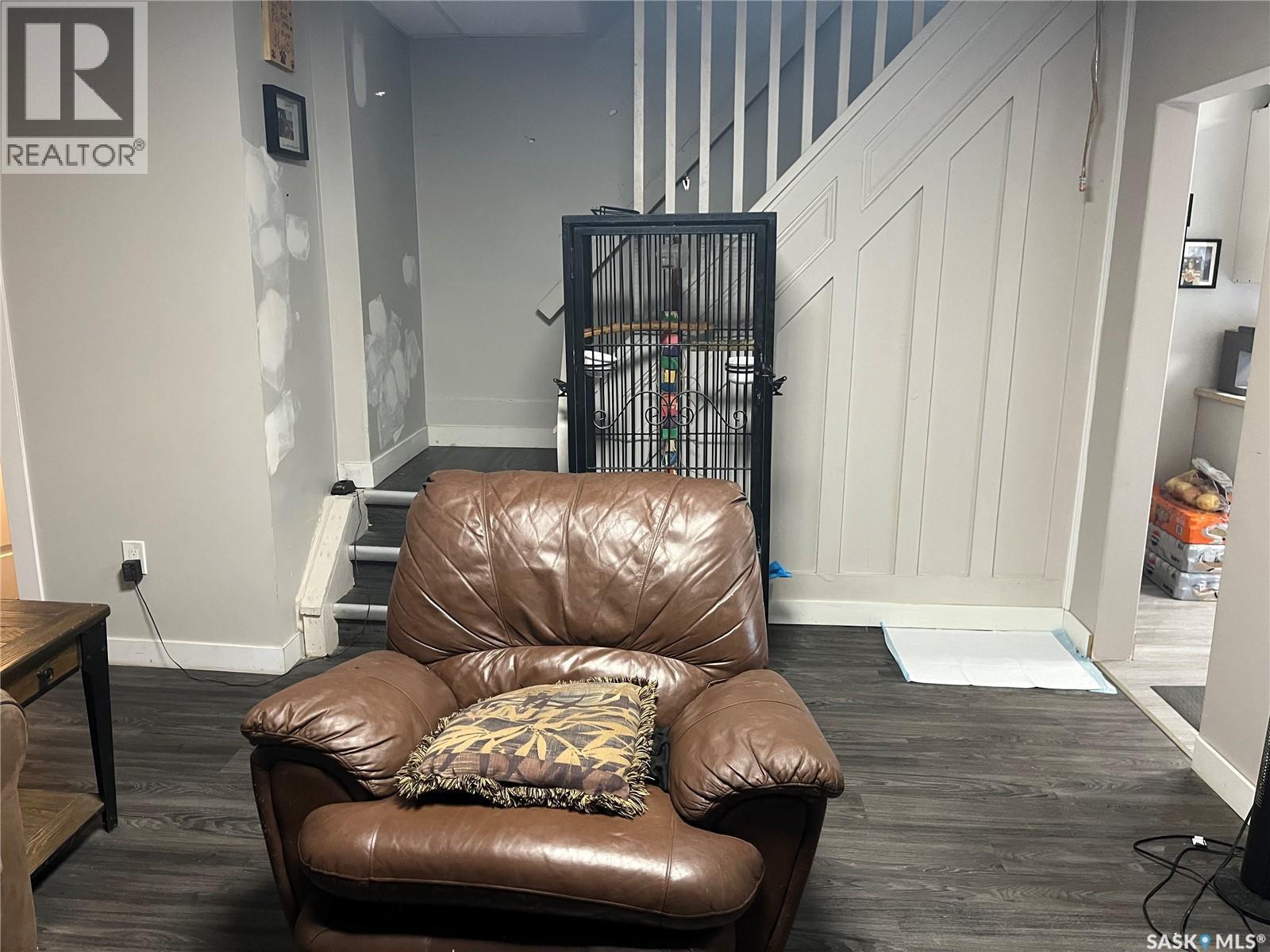 1447 Robinson Street, Regina, SK - Indoor