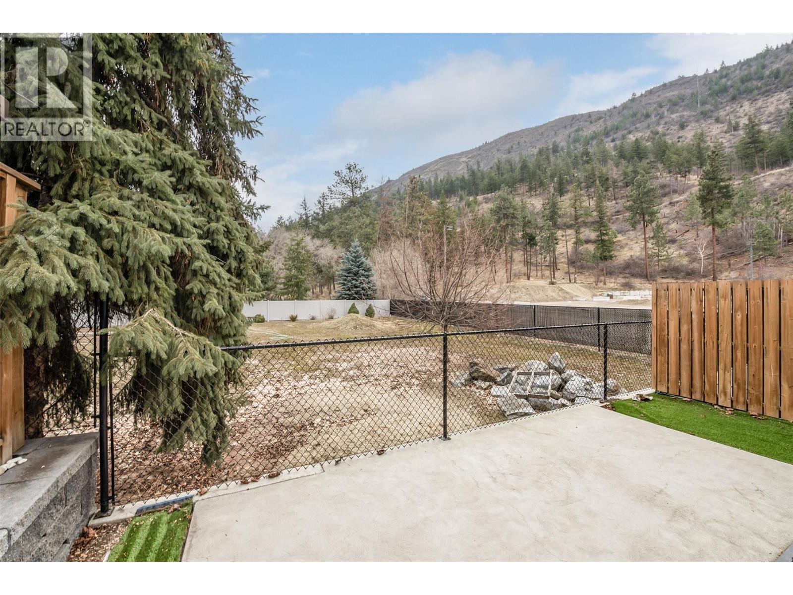 2745 Hewl Road, West Kelowna, BC - Outdoor
