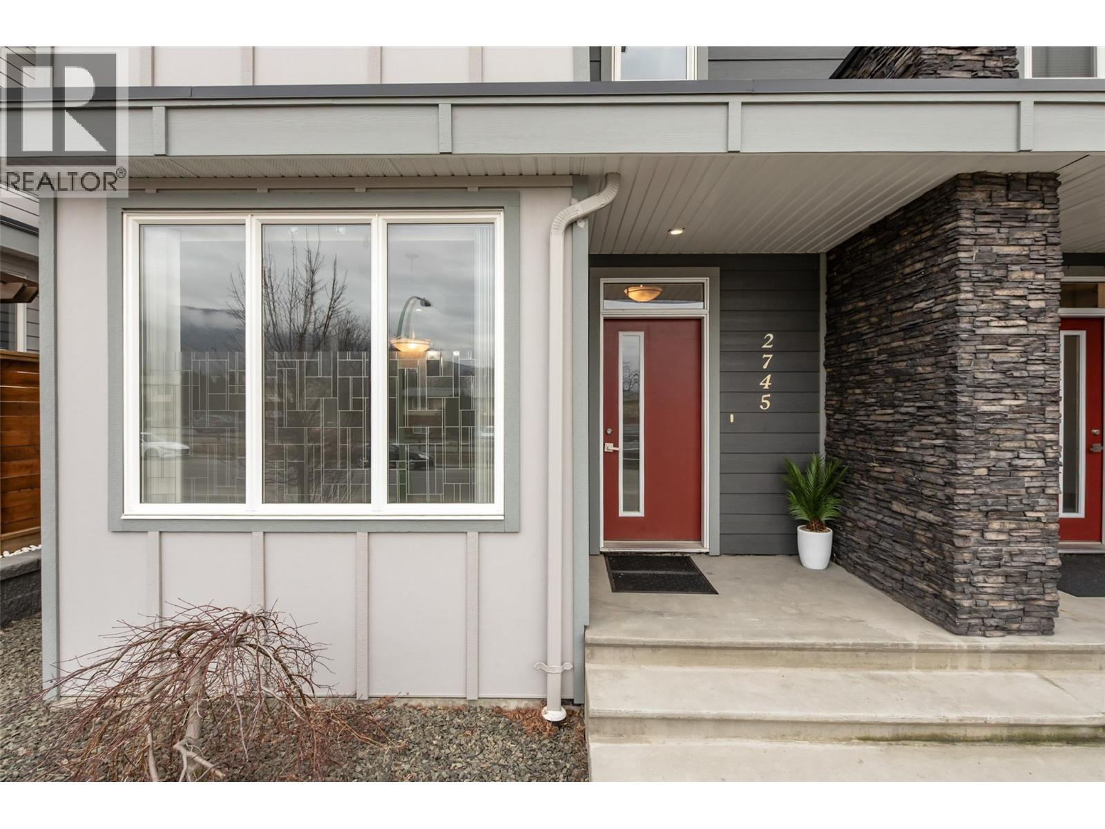 2745 Hewl Road, West Kelowna, BC - Outdoor