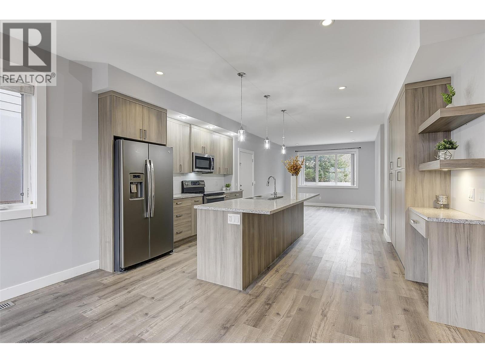 2745 Hewl Road, West Kelowna, BC - Indoor Photo Showing Kitchen With Stainless Steel Kitchen With Upgraded Kitchen