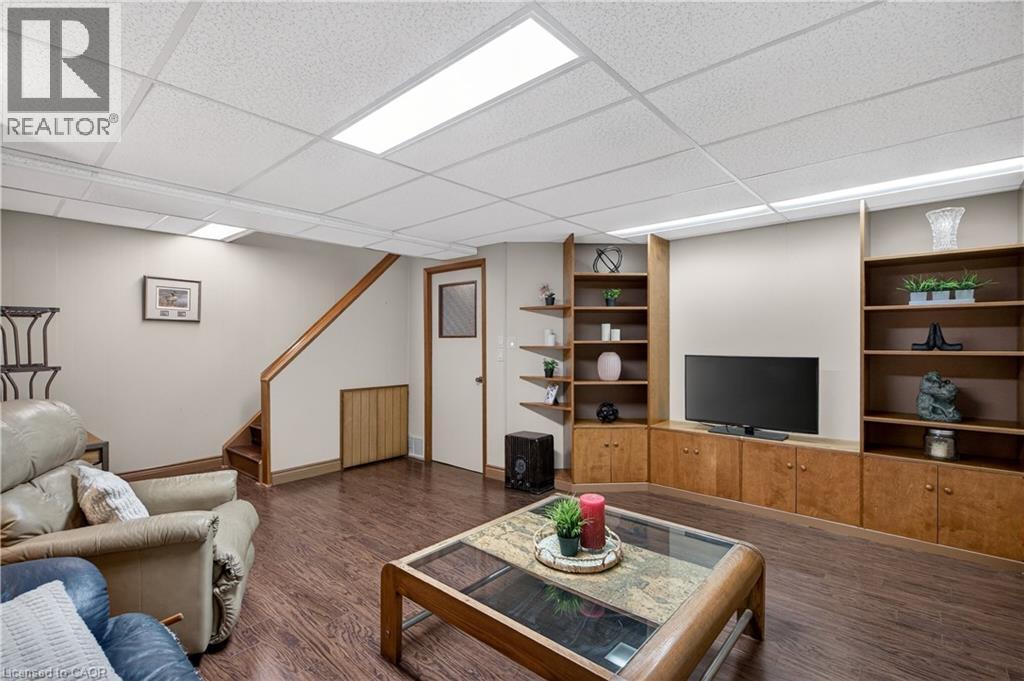 3049 Glencrest Road Unit# 31, Burlington, ON - Indoor Photo Showing Basement