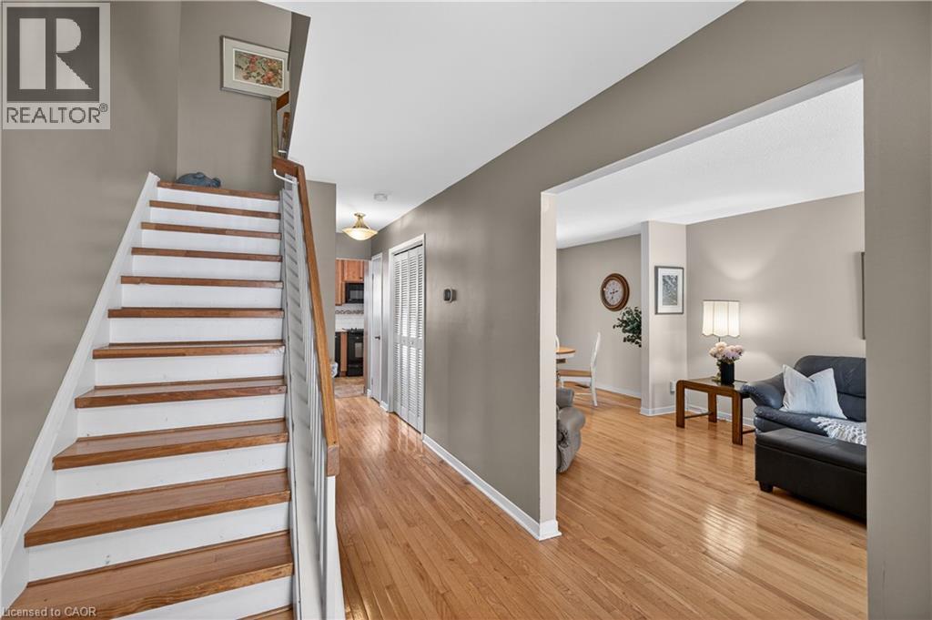 3049 Glencrest Road Unit# 31, Burlington, ON - Indoor Photo Showing Other Room