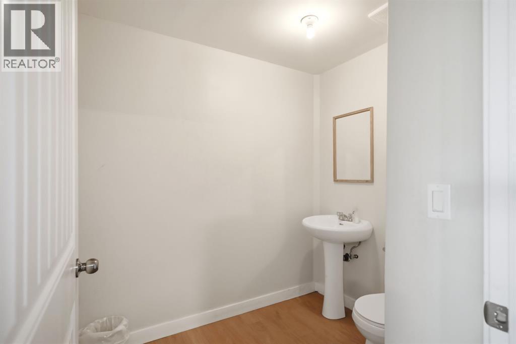 5, 4101 19 Street Ne, Calgary, AB