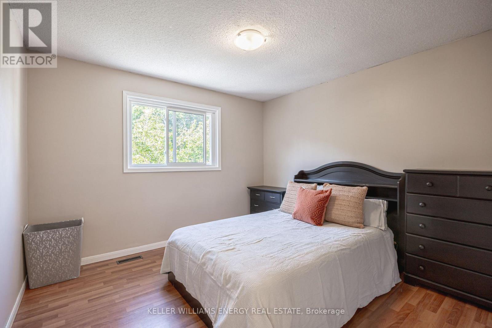 17 Barrow Court, Whitby (Lynde Creek), ON - Indoor Photo Showing Bedroom