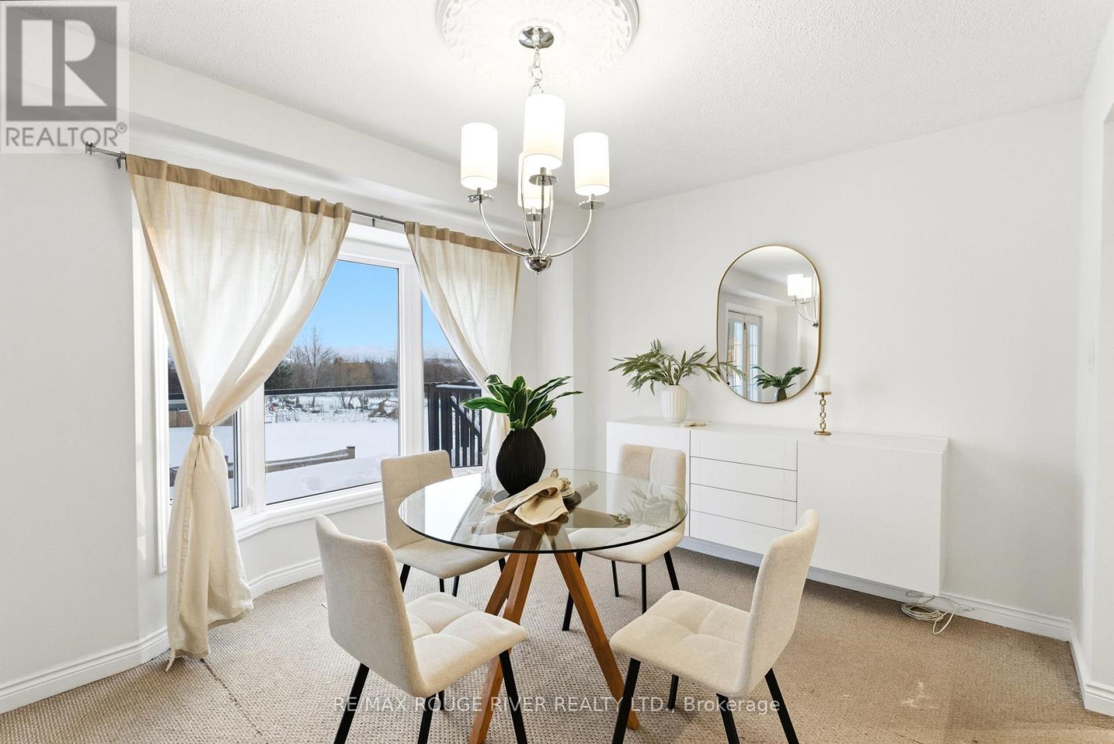 3 Corral Court, Whitby (Blue Grass Meadows), ON - Indoor Photo Showing Dining Room