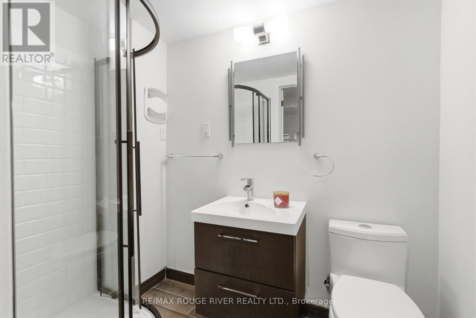3 Corral Court, Whitby (Blue Grass Meadows), ON - Indoor Photo Showing Bathroom