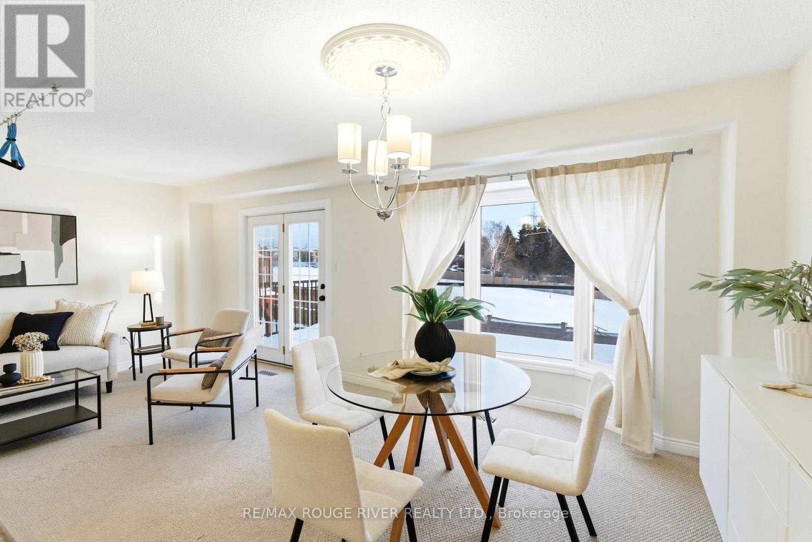 3 Corral Court, Whitby (Blue Grass Meadows), ON - Indoor Photo Showing Dining Room