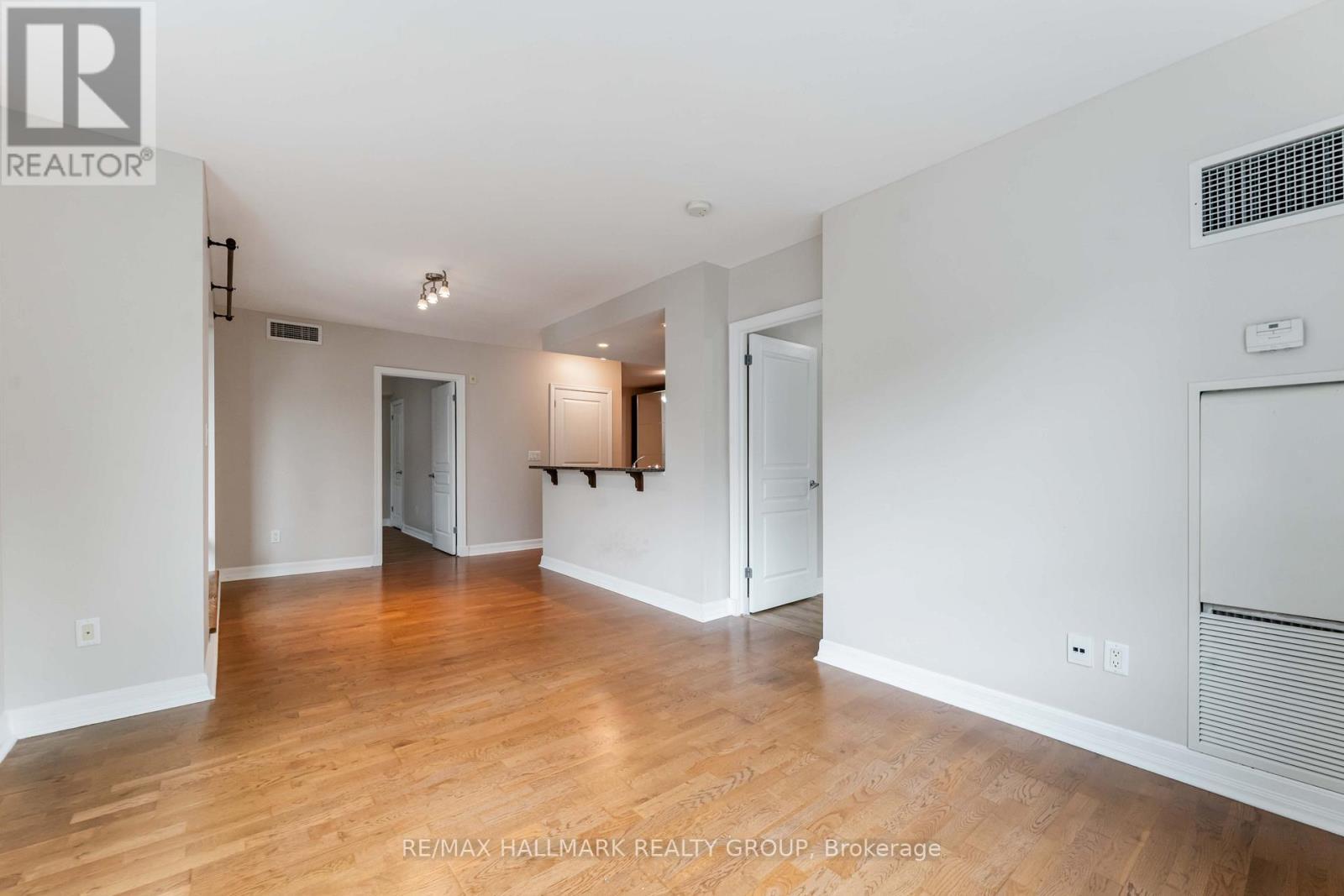 204 - 200 Besserer Street, Ottawa, ON