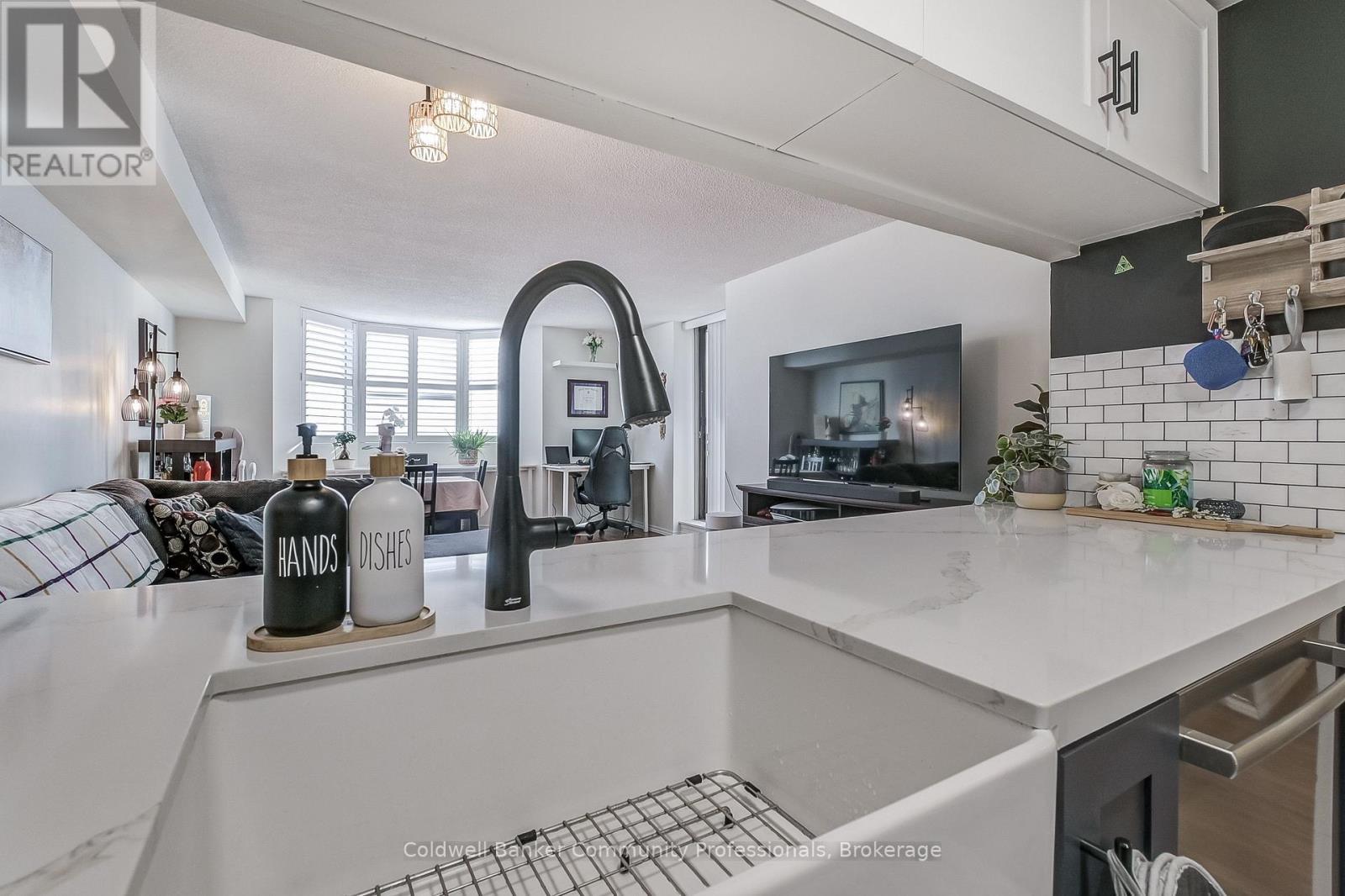 804 - 3845 Lake Shore Boulevard W, Toronto (Long Branch), ON - Indoor