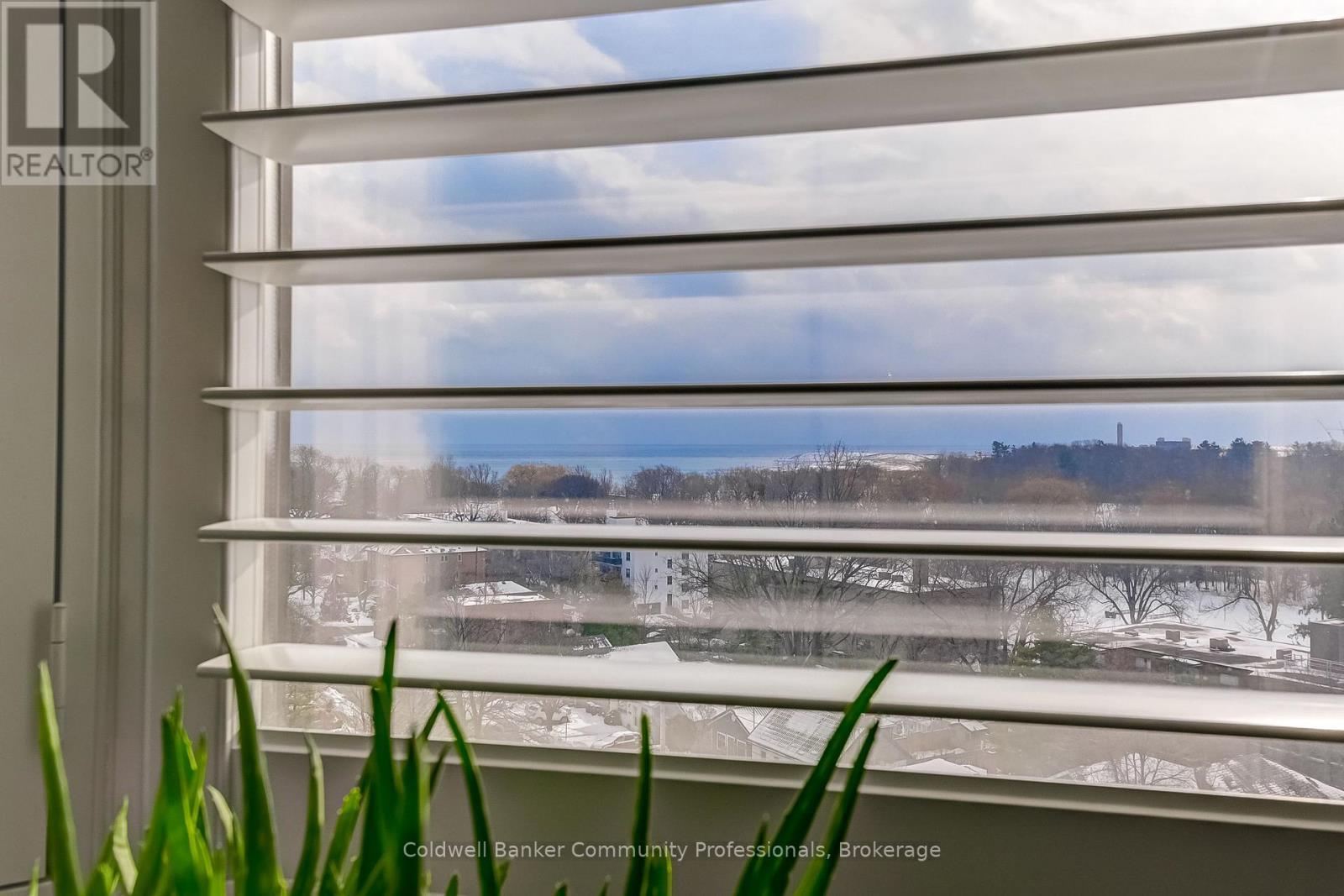 804 - 3845 Lake Shore Boulevard W, Toronto (Long Branch), ON - Indoor Photo Showing Other Room