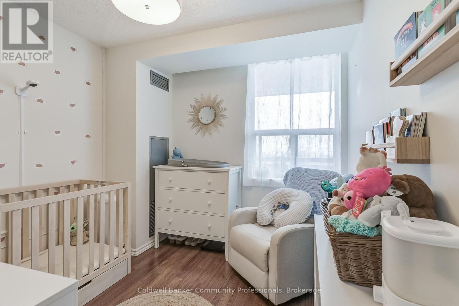 804 - 3845 Lake Shore Boulevard W, Toronto (Long Branch), ON - Indoor Photo Showing Bedroom