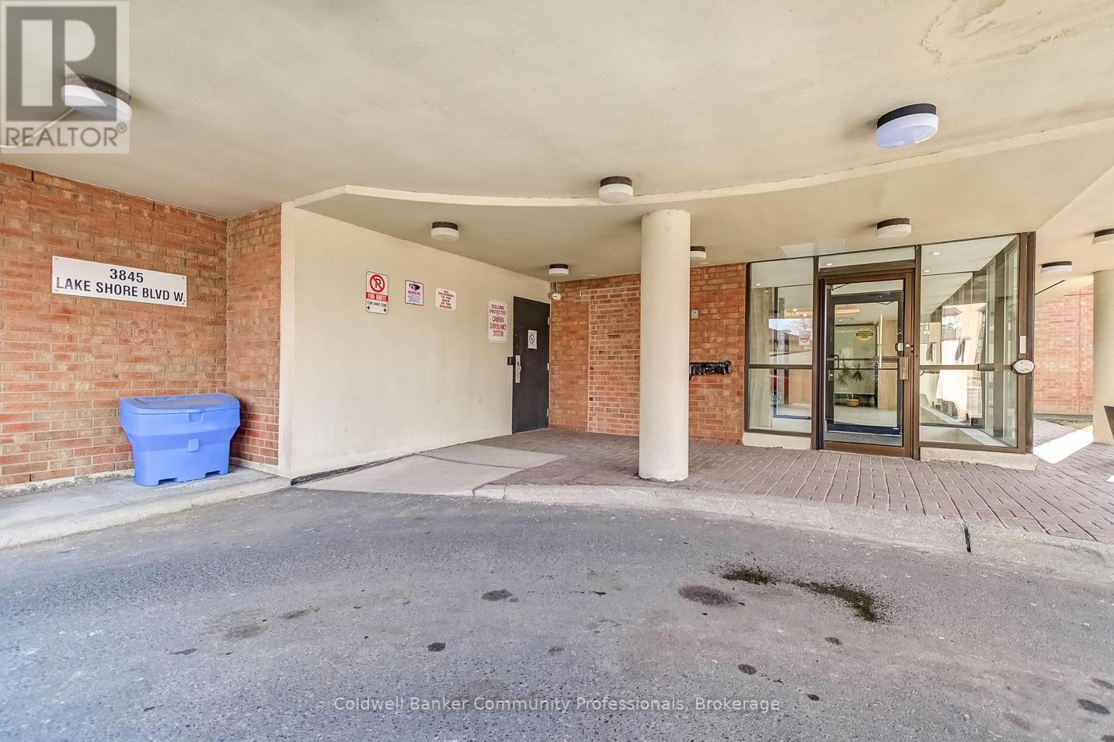 804 - 3845 Lake Shore Boulevard W, Toronto (Long Branch), ON -