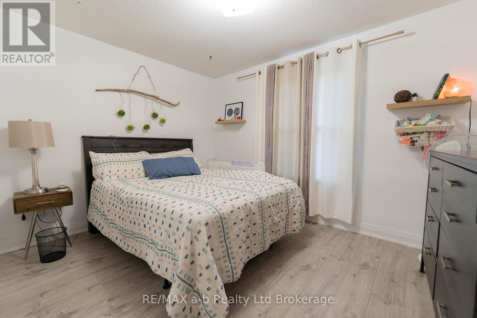 6 Camdon Court, Tillsonburg, ON - Indoor Photo Showing Bedroom