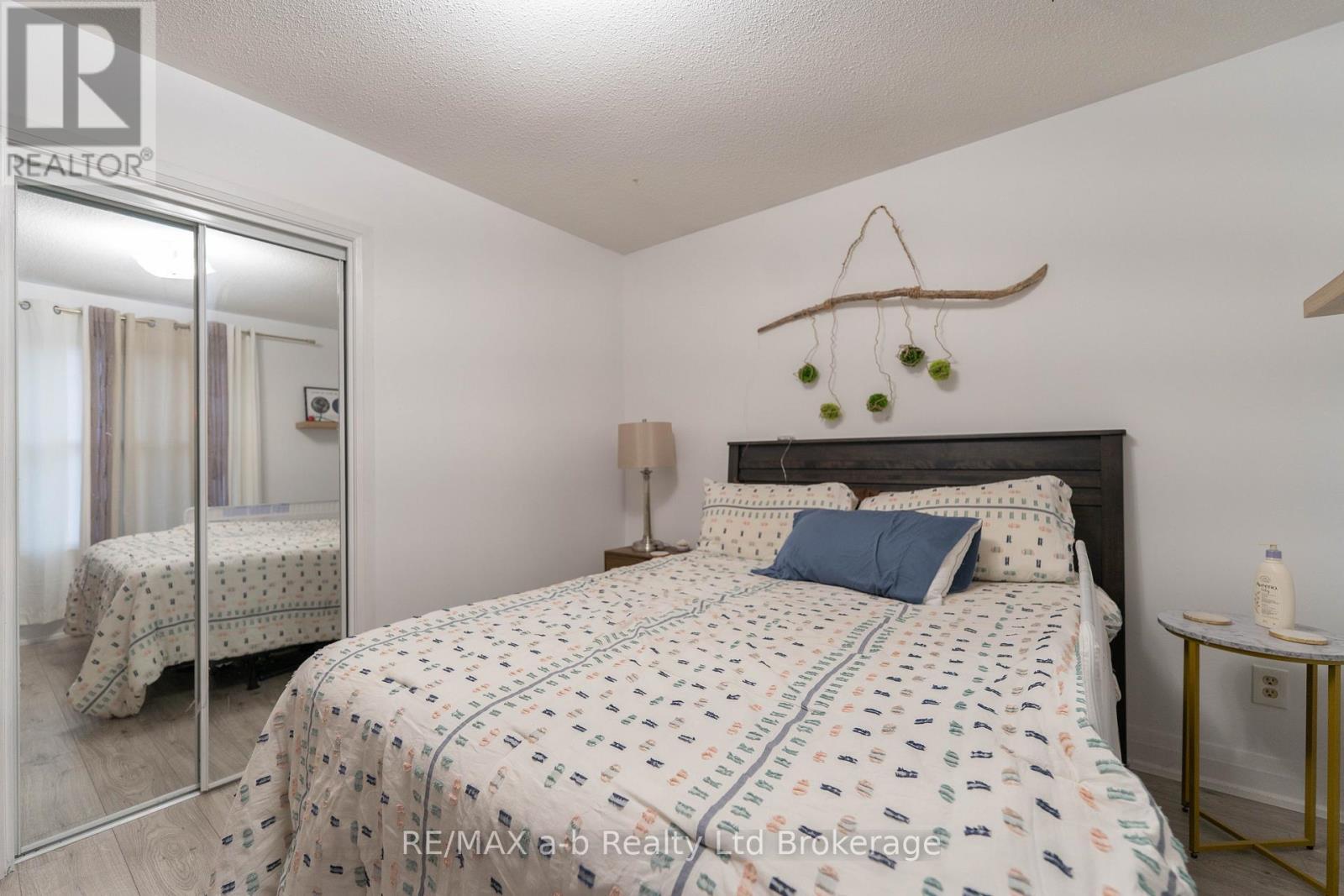 6 Camdon Court, Tillsonburg, ON - Indoor Photo Showing Bedroom