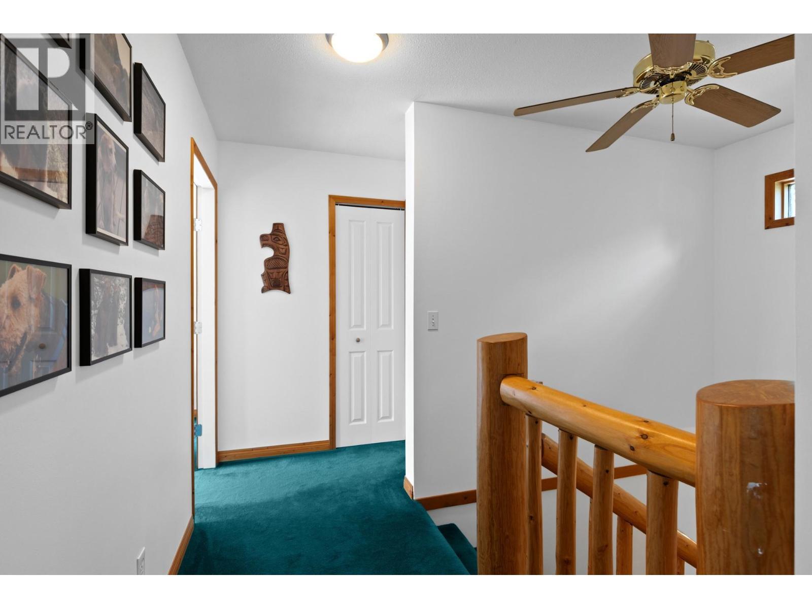 9245 Paradise Road, Kelowna, BC - Indoor Photo Showing Other Room