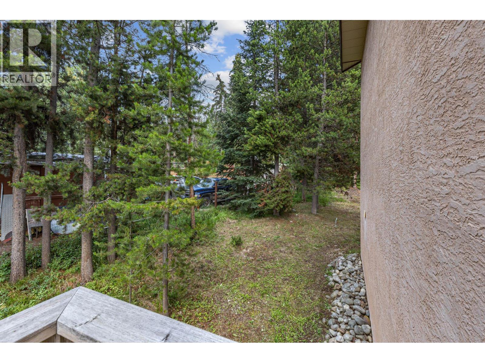 9245 Paradise Road, Kelowna, BC - Outdoor