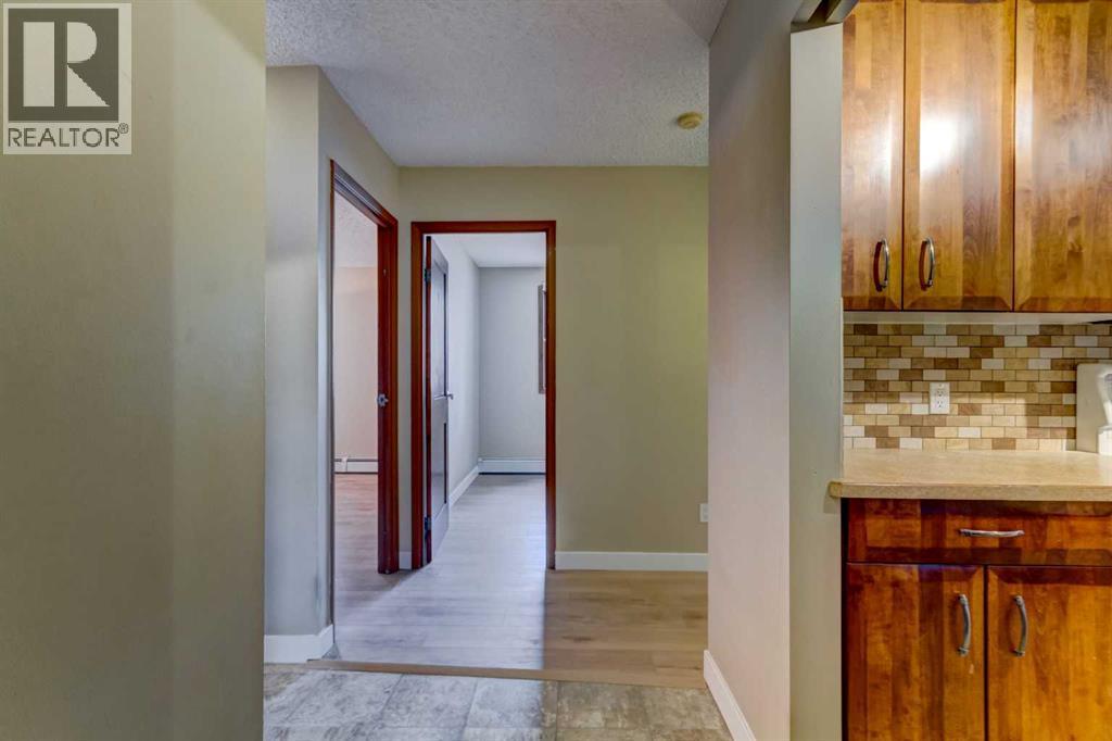 207, 111 14 Avenue Se, Calgary, AB - Indoor Photo Showing Other Room