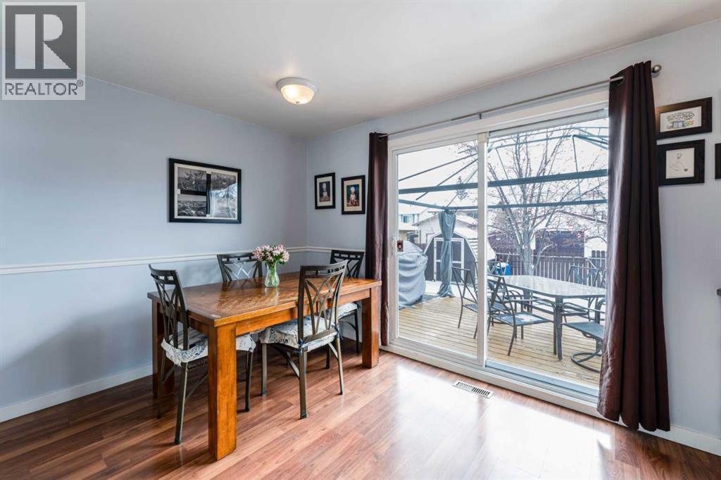 127 Shawmeadows Close Sw, Calgary, AB - Indoor Photo Showing Dining Room
