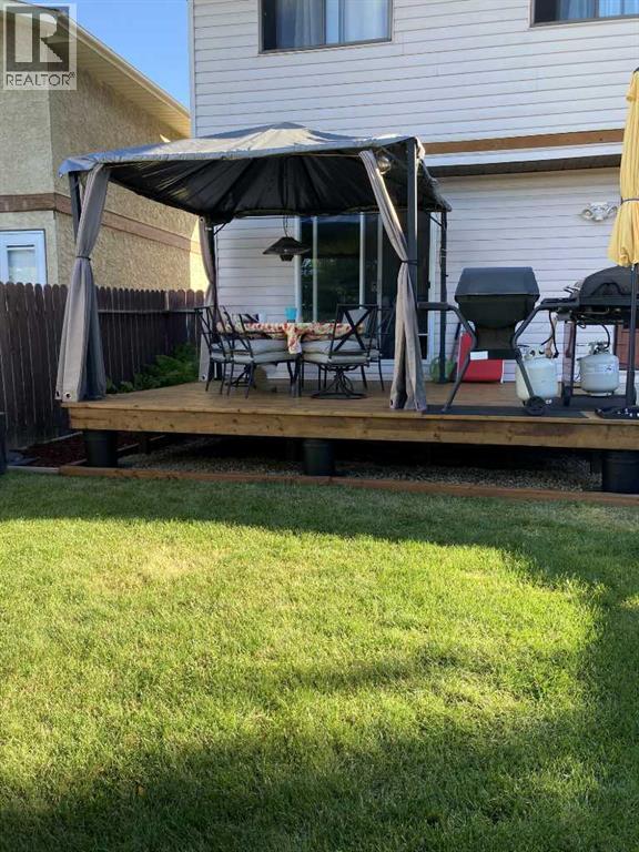 127 Shawmeadows Close Sw, Calgary, AB - Outdoor With Deck Patio Veranda