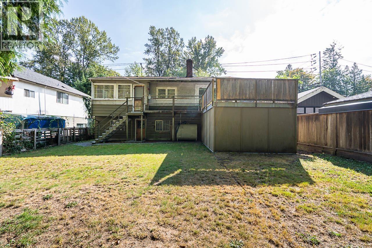 2212 Old Dollarton Road, North Vancouver, BC