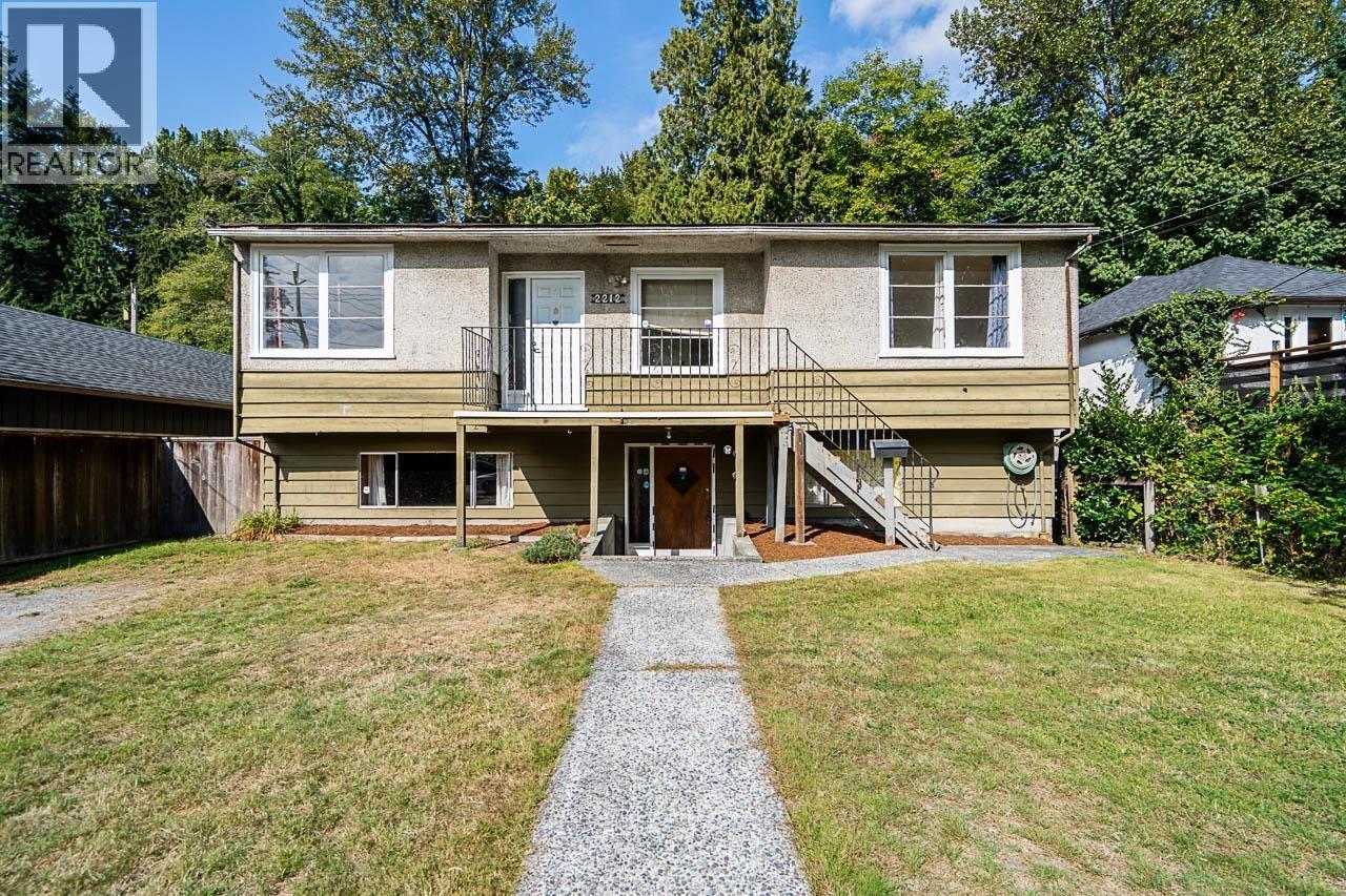 2212 Old Dollarton Road, North Vancouver, BC